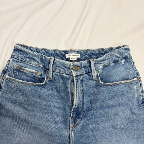 Good American Light Blue Ankle Jeans - Picture 2 of 9